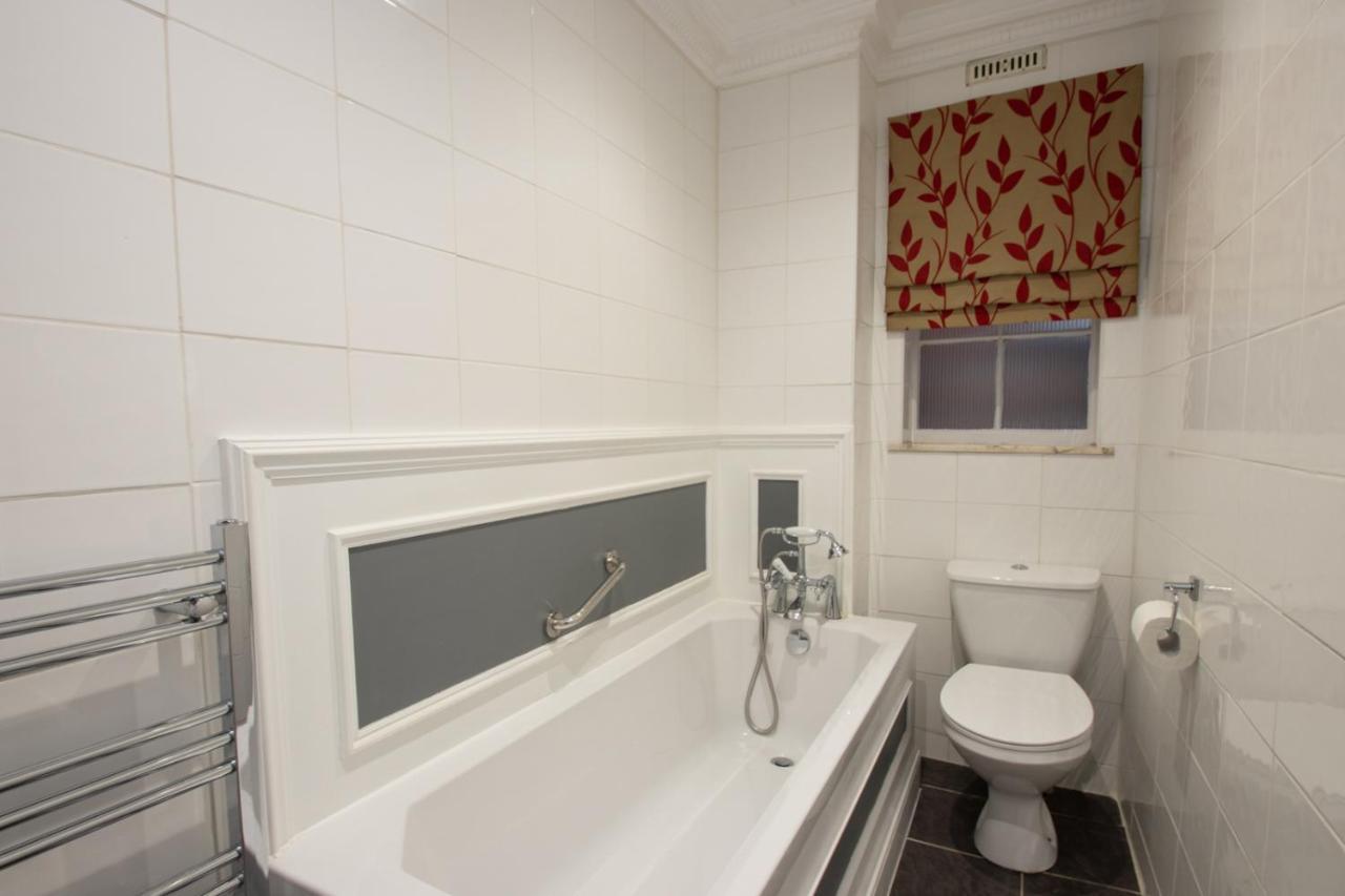 The Town House Hotel Аръндел Екстериор снимка